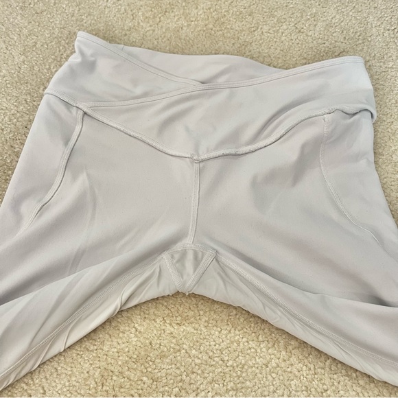 Fabletics White PureLuxe High-Waisted Crossover 7/8 Legging - Picture 8 of 8